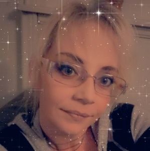 Meet your Posher, Stacie